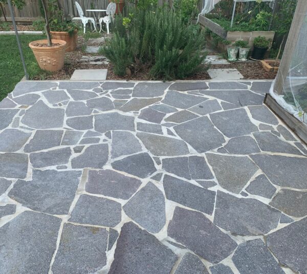 Kavala kvarcit szabálytalan